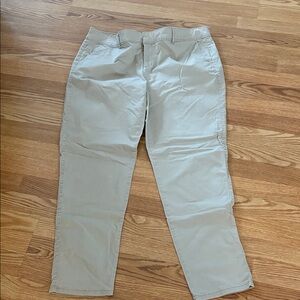 Liz Claiborne women’s light khaki ants